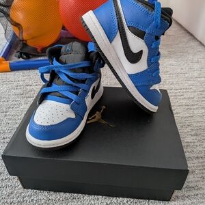 Nike Kids' Blue and White Air Jordan 1 Mid Sneakers